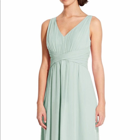 Mint Formal gown/bridesmaid dress - Picture 5 of 5